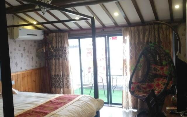Yue Yue Theme Hostel