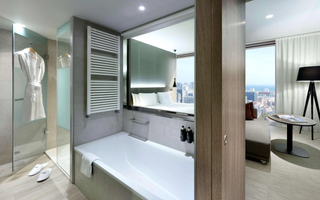 Melia Barcelona Sky