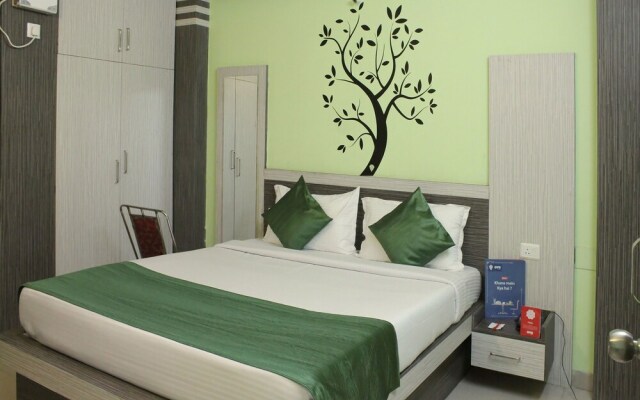 OYO 7145 Hotel Star Lotus