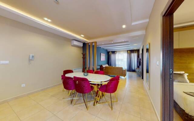 Kingdom Luxury Hotel