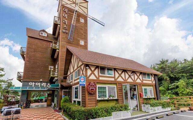 Poonchamaeul Iris Pension