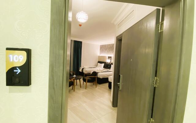 Nishan Hotel