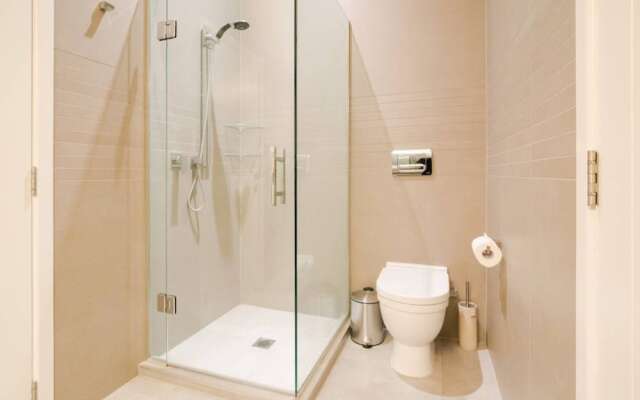 Karaka Luxury Vacation Home with Pool