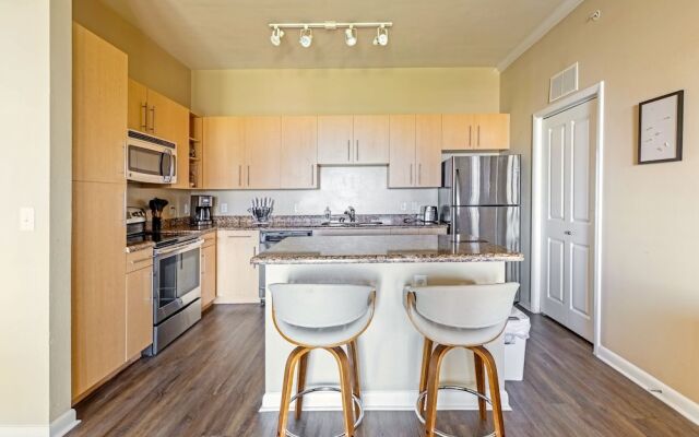 Executive Suite With Pool & Gym