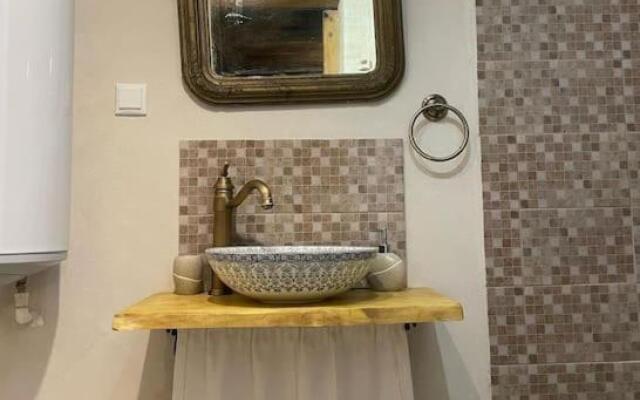 Entire House @Saschiz 130