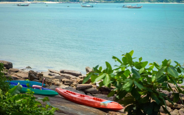 Phi Phi Cozy Seafront Resort