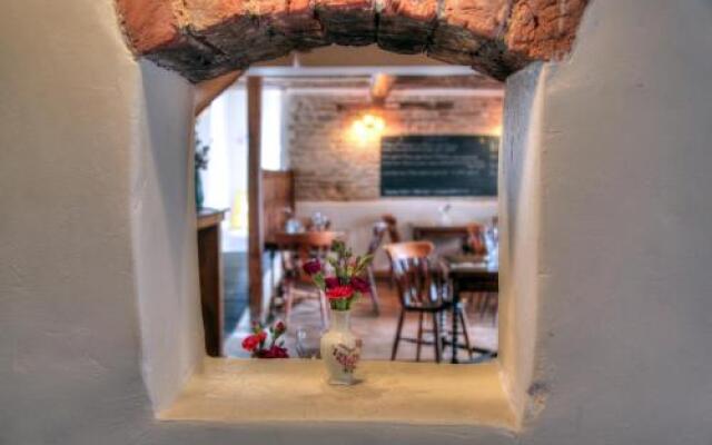 The Kilcot Inn