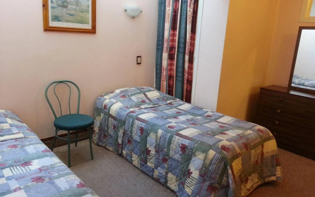 Ace Motor Lodge