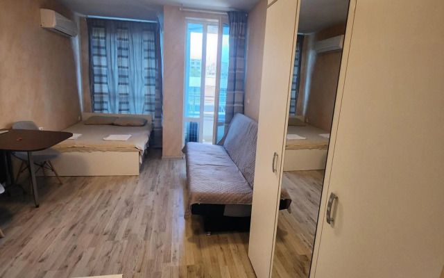 Colonel apartment 844
