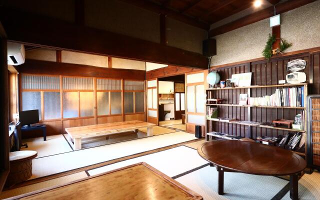 Asuka Guest House - Hostel