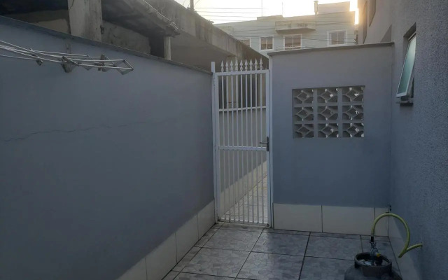 Apto 1 quarto, Centro de Bombinhas, 130 metros da praia.