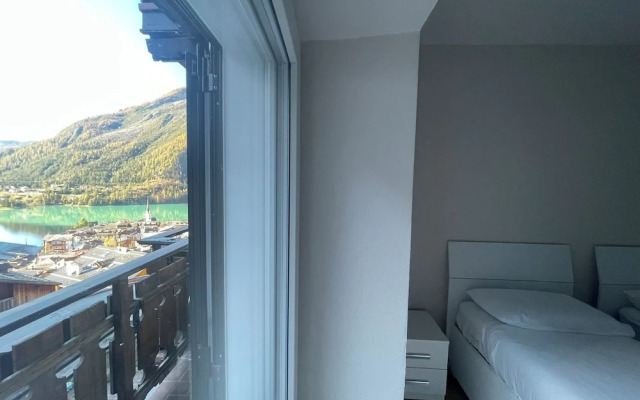 SnowLake Suite & Apartments