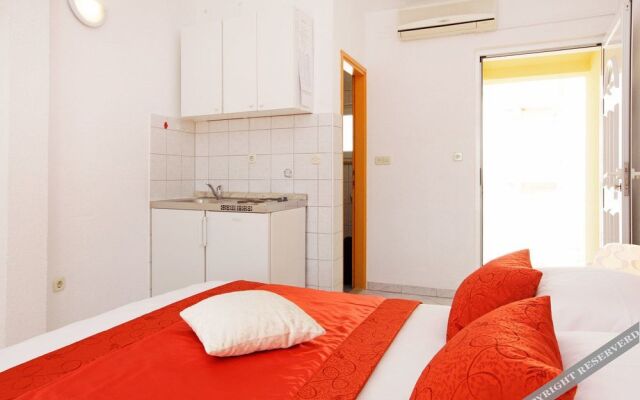 Villa Lara Apartments