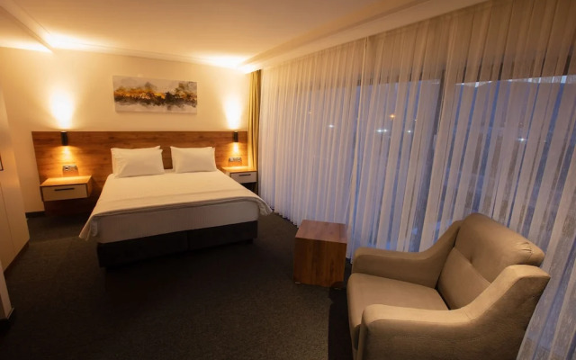 Valent Otel Business