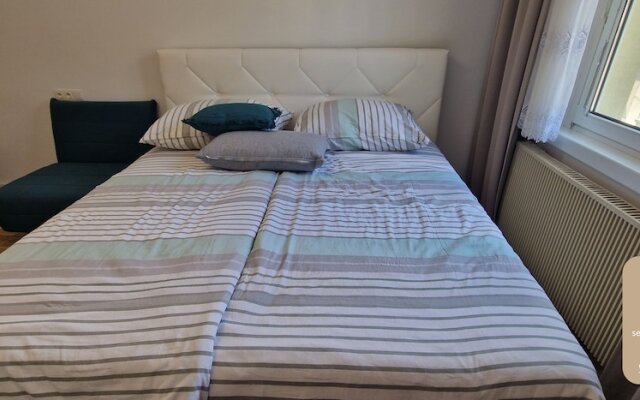 Exclusive serviced flat on Taborstraße