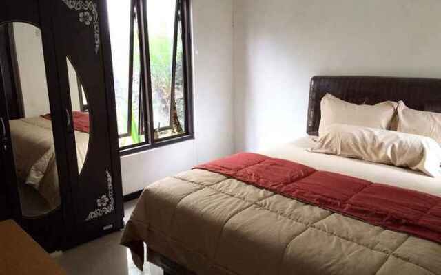 Villa Kencana Apel 2BR Private Pool