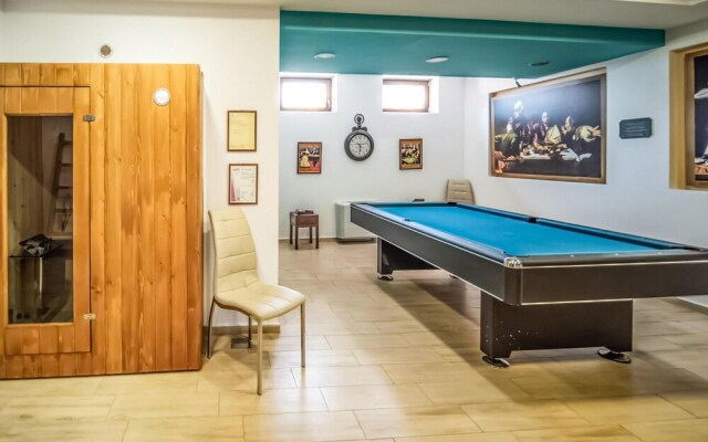 Amazing Home in Milatos with Hot Tub, Sauna & WiFi