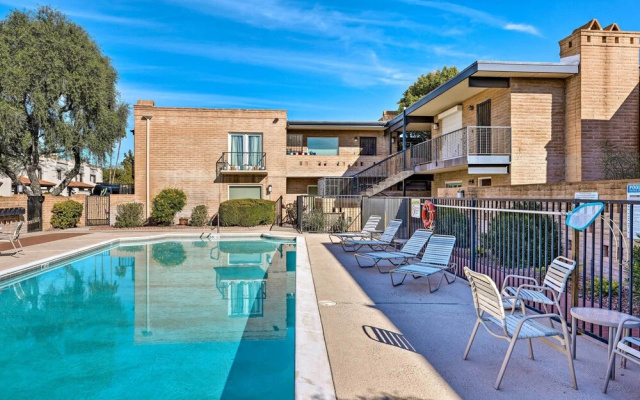 Stunning Old Town Condo: Pool & Sunset Views!