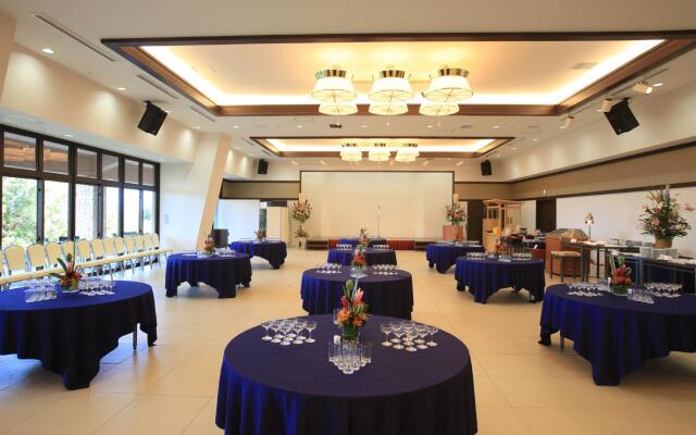 Hotel Breezebay Marina