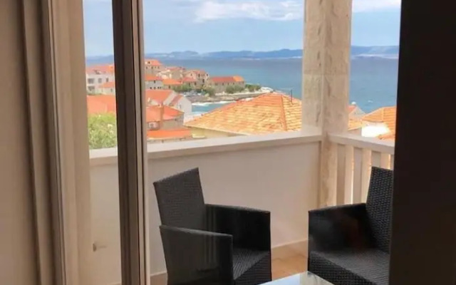 Aleks - 80m From the sea - A2
