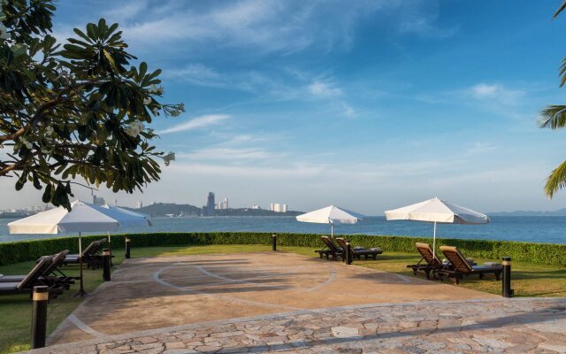 Dusit Thani Pattaya