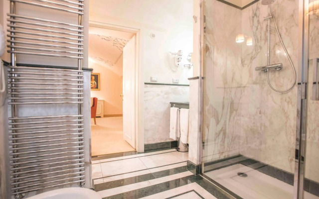 Golden Tower Hotel & Spa