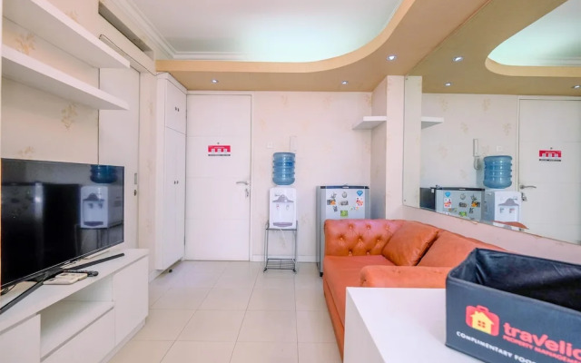 Comfort And Homey 2Br At Bassura City Apartment