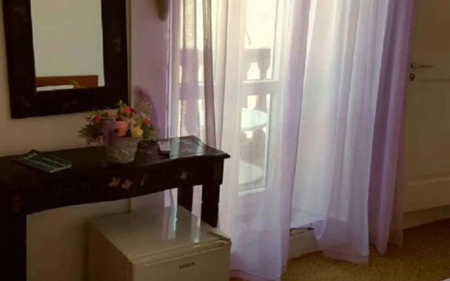 Rooms Milena - Triple Room With External Private Bathroom