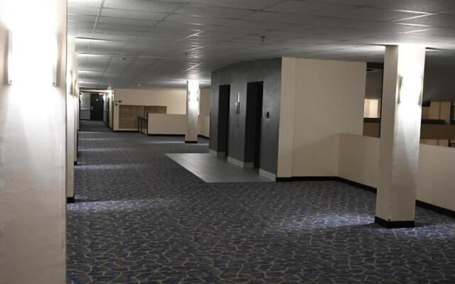 Atrium Hotel and Suites DFW Airport South