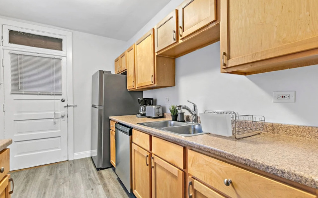 Vibrant 1BR Apt - Mfield N3