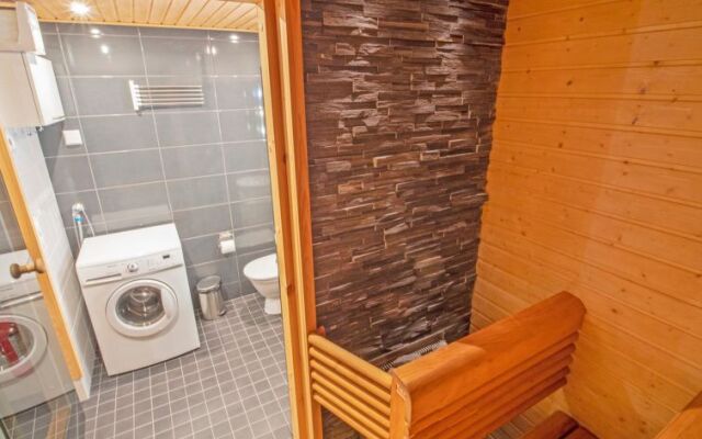 Holiday Home Kevätpiippo a