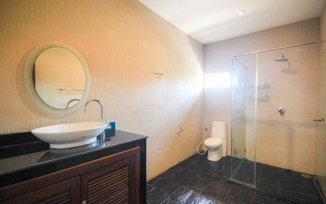 5 BR Pool Villa Close to Beach  CV5