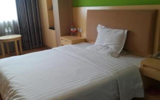 Seven Days Inn Hotel Cao County