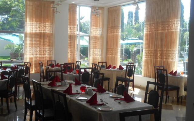 Adden Palace Hotel