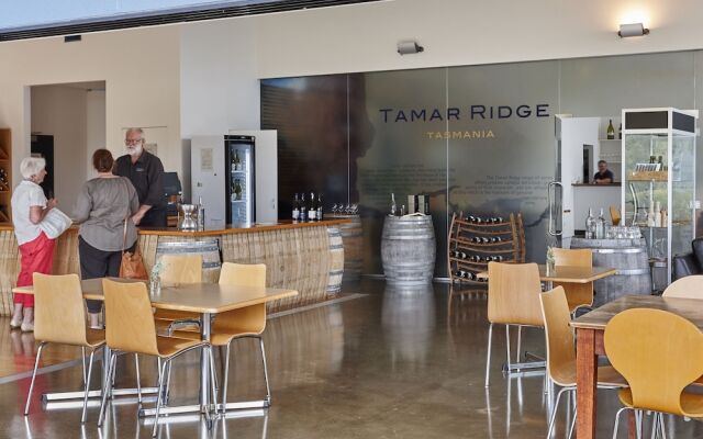 Rosevears Vineyard Retreat