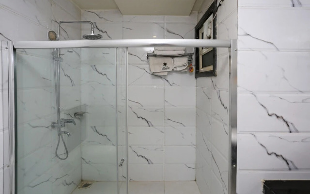 Capital O 5895 M K Vivanta