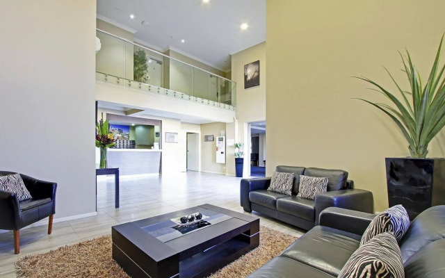 Bridges on Argyle Motel & Apartments