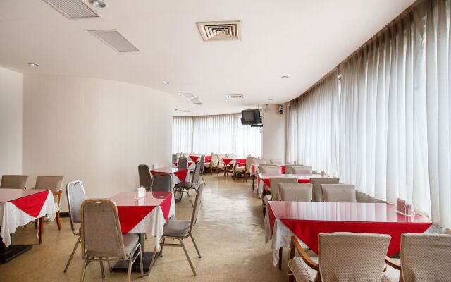Champion Hotel (Quarantine Hotel)