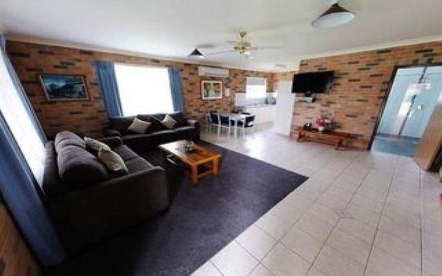 Greenvale Holiday Units