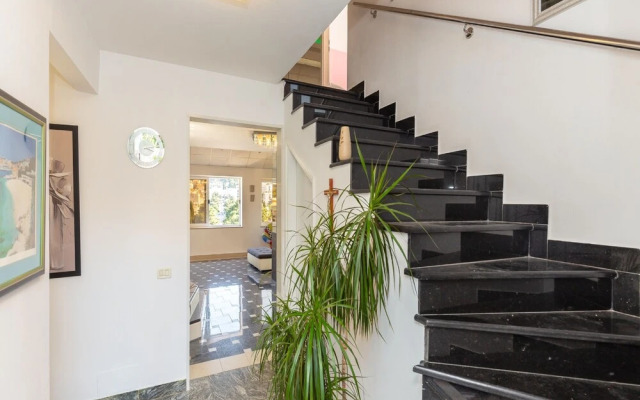 Heavenly Holiday Home