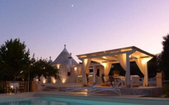 Trullo Mil With Private Pool by Apuliarentals