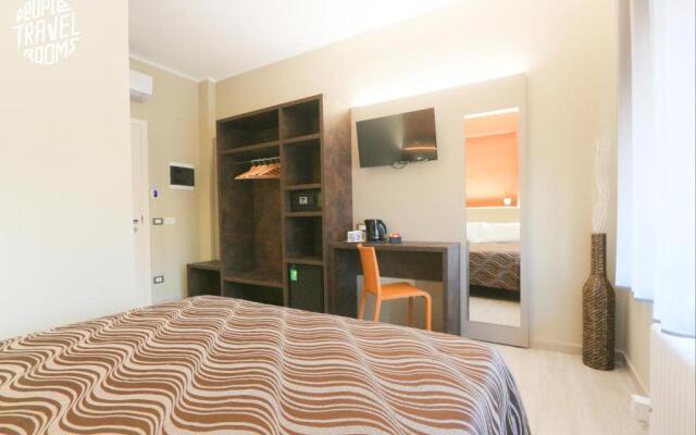 People Travel Rooms