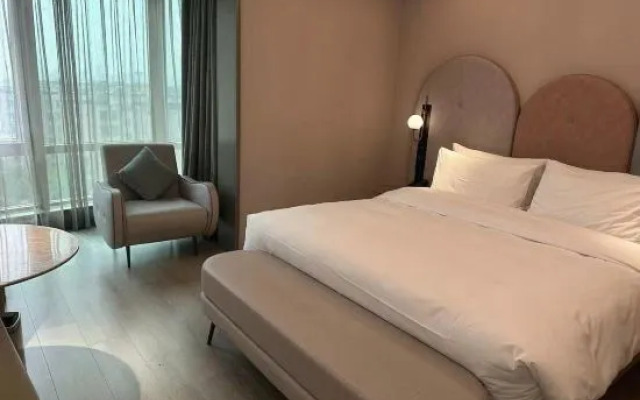 MERCURE NINGBO Eastern New City HOTEL