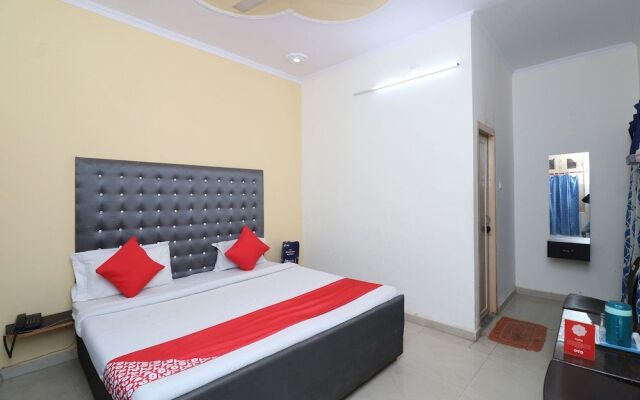 OYO 26730 Grandstay