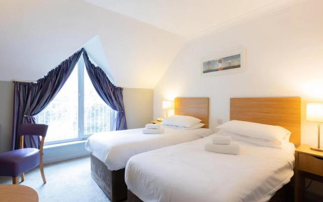 The Broadway Park Hotel