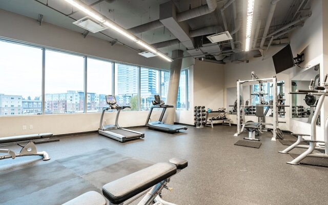 Sophari Bellevue Tower Apts