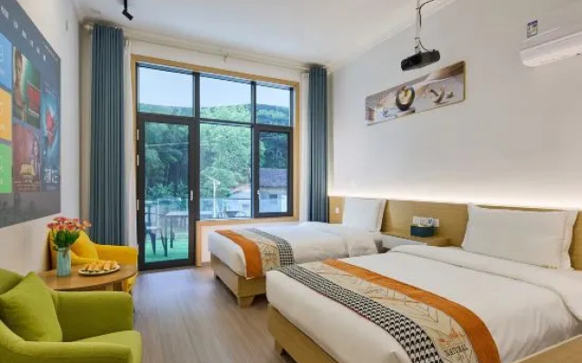 Jing County is a bed and breakfast
