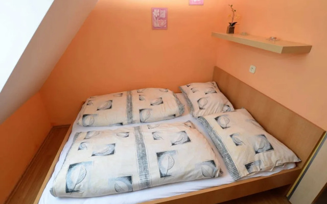 Comfy Holiday Home near Forest in Medenec