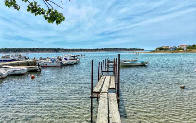 Žare - With Garden - A2