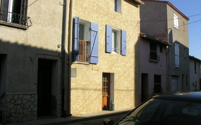 House With 2 Bedrooms in Salses-le-château, With Enclosed Garden and W